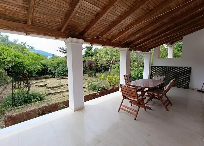 Sea And Field Retreat Agios Georgios Pagon